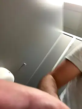 Snapshot of amo660 chatting on 09.30.25 amo660 online show from 09.30.25