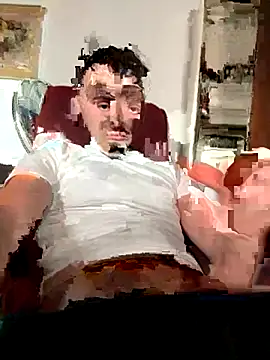 Snapshot of amo660 chatting on 12.01.25 amo660 online show from 12.01.25