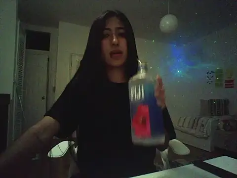 Snapshot of OwnedBySky chatting on 09.09.25 OwnedBySky online show from 09.09.25