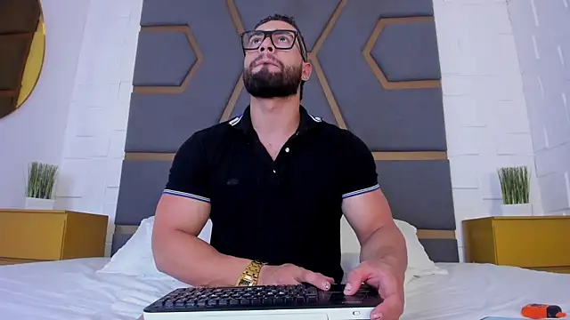 massimofiore  online show from 09.30.25