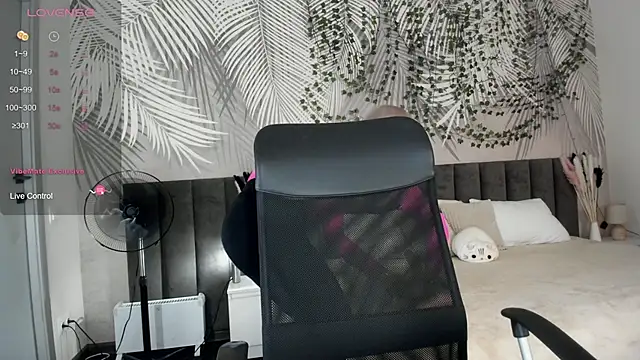 Kira Key online show from 02.27.26