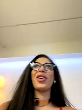 Bella Vixen  online show from 10.21.25