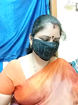 Snapshot of sushma26 chatting on 01.08.26 sushma26 online show from 01.08.26