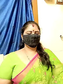 Snapshot of sushma26 chatting on 03.08.26 sushma26 online show from 03.08.26