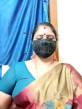 Snapshot of sushma26 chatting on 04.03.26 sushma26 online show from 04.03.26