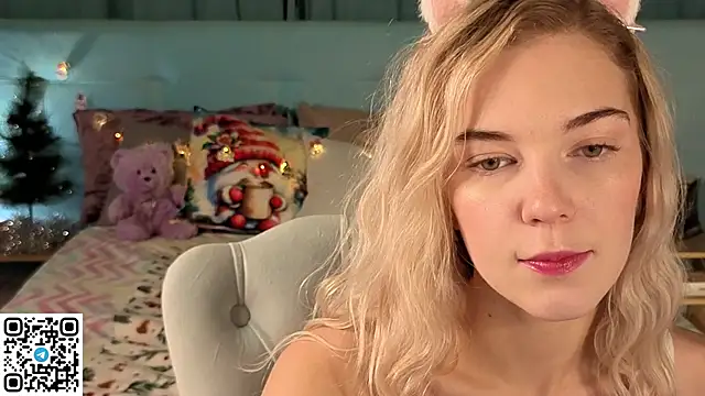 Aurora Bennet online show from 12.16.25