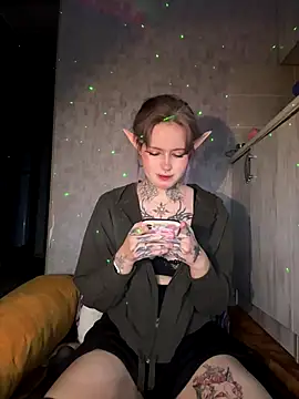 n1ghtcloud online show from 10.02.25