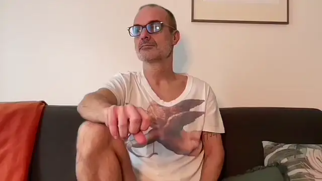 Milkywaymen online show from 12.03.25