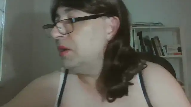 Snapshot of nataliacd chatting on 09.09.25 nataliacd online show from 09.09.25