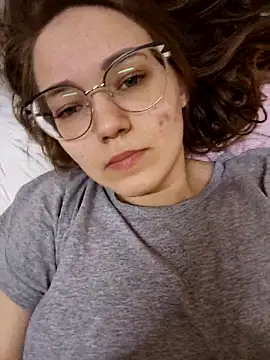 AlisaWyn online show from 02.21.26