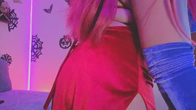 MiaCollinssx online show from 10.31.25