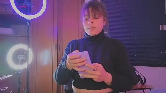 MiaCollinssx online show from 11.16.25