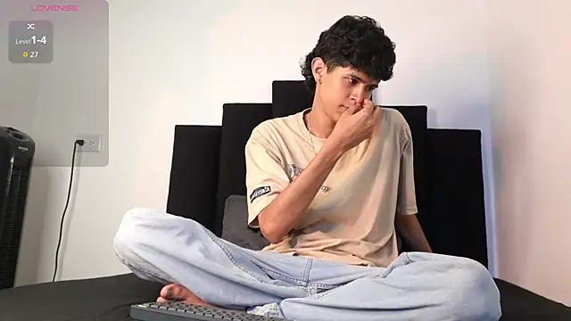 alexmark  online show from 12.18.25