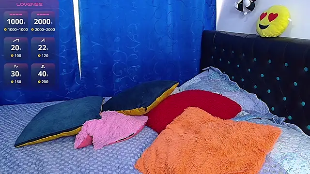 melikaronit2 online show from 10.17.25