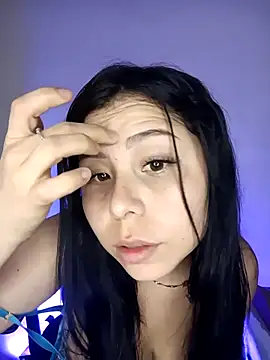 SiennaValera online show from 11.07.25