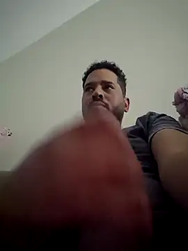 Snapshot of Danypeluche chatting on 11.11.25 Danypeluche online show from 11.11.25