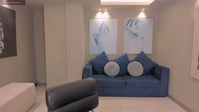 LeahNovac online show from 11.07.25