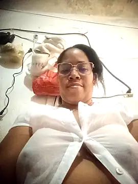 Big ass submissive online show from 12.16.25