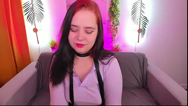 Snapshot of Alis_Platt chatting on 11.27.25 Alis Platt online show from 11.27.25