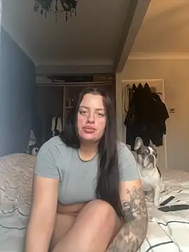 Victoriasteel online show from 10.15.25