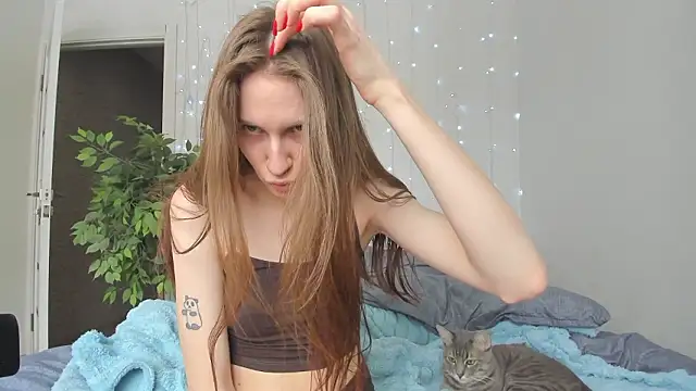 Kelly Gerzikaa online show from 02.23.26