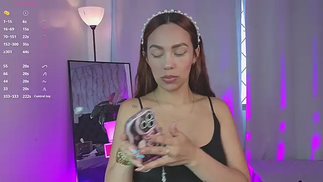 nikolevoshkie  online show from 10.15.25