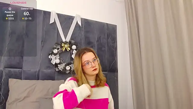 MaeLili online show from 01.09.26