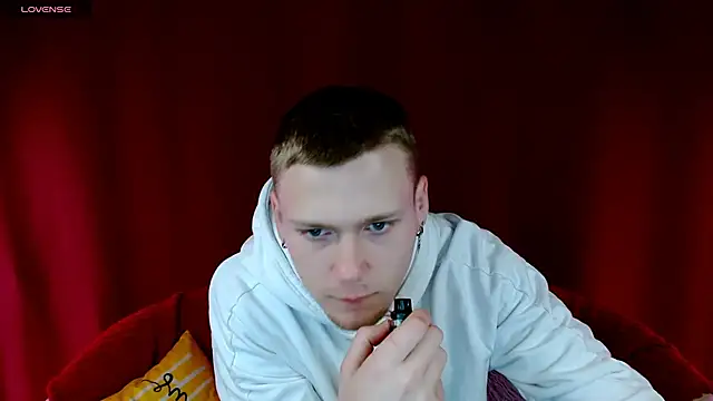 Xavier Night81 online show from 10.23.25