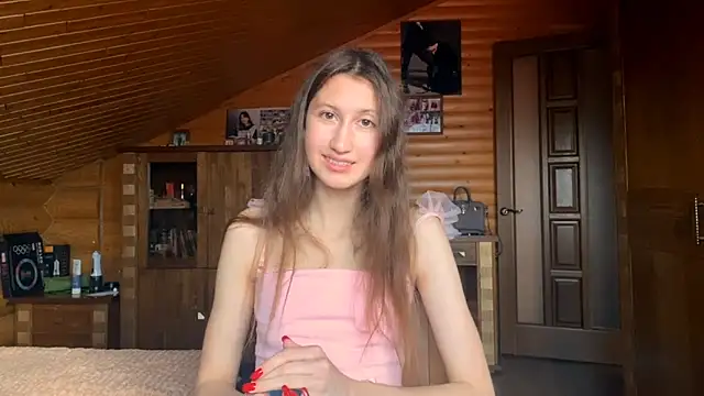 Shyselly online show from 09.18.25