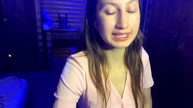 Shyselly online show from 10.02.25