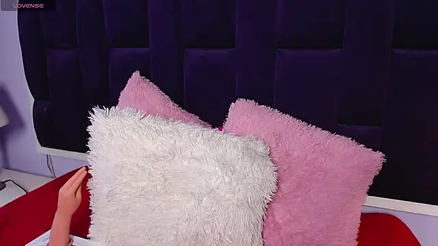 antonellabrith online show from 12.02.25