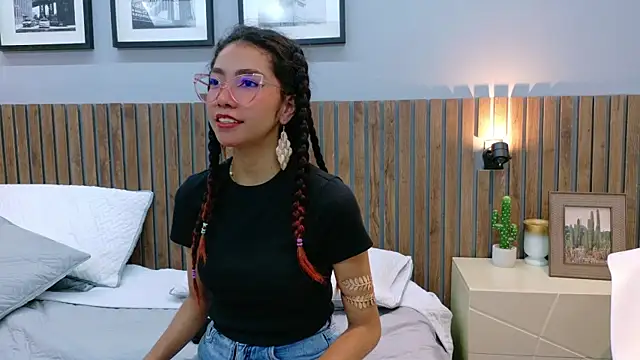 luna roja25 online show from 11.24.25