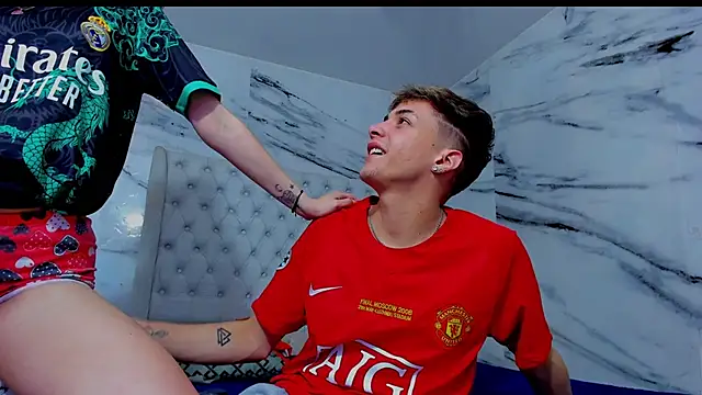 Ari and Storm online show from 11.28.25