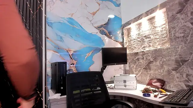 Scarlett 14  online show from 01.07.26