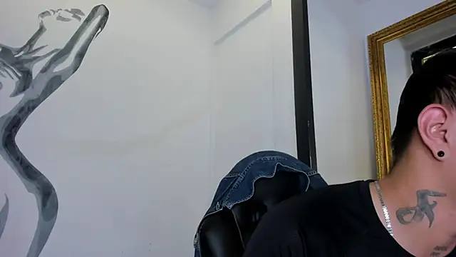 Snapshot of LiamDeep chatting on 10.09.25 LiamDeep online show from 10.09.25