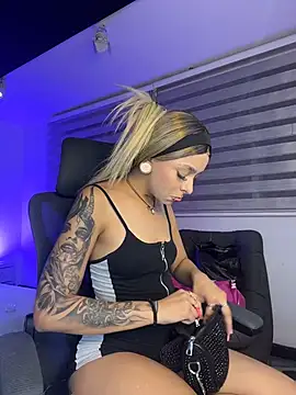 SkyThompson online show from 11.13.25