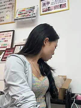 Baby-mmm online show from 11.02.25