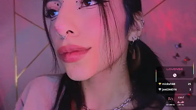 Hollyxx  online show from 11.16.25