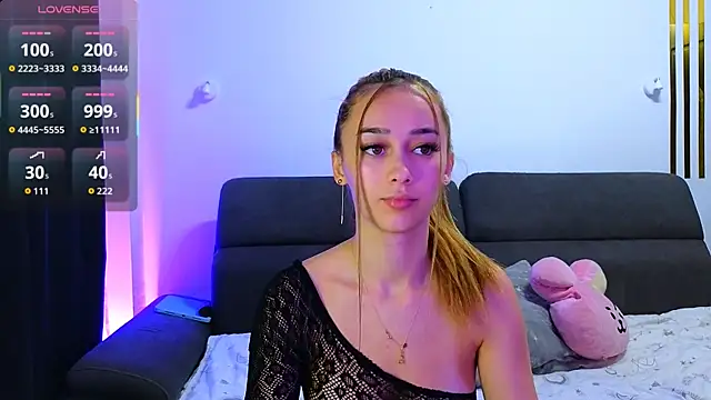 AmyKent  online show from 11.02.25