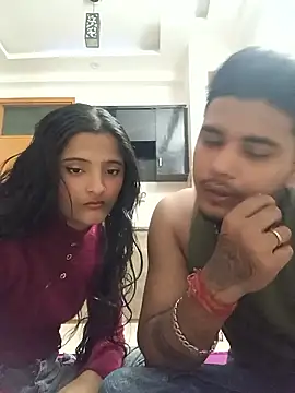 romantic couple1 online show from 11.30.25