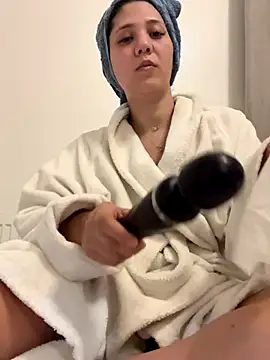 PrincessYYara online show from 10.05.25