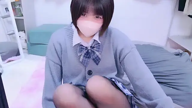 Hinata Sun online show from 02.06.26