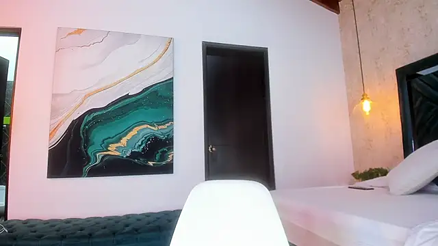 Sofi Moreno online show from 04.05.26