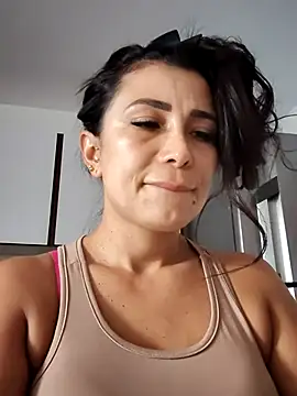 Snapshot of mia_mancinii chatting on 06.07.26 mia mancinii online show from 06.07.26