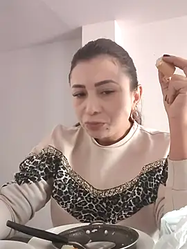 Snapshot of mia_mancinii chatting on 07.21.26 mia mancinii online show from 07.21.26