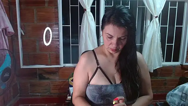 Milf Fantassyy online show from 10.04.25