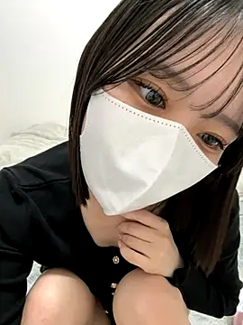 Snapshot of Ribon_n chatting on 11.05.25 Ribon n online show from 11.05.25