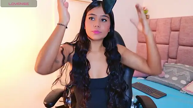 Kitty Rose   online show from 11.19.25