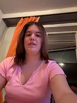 Snapshot of IssadoraaPink chatting on 09.24.25 IssadoraaPink online show from 09.24.25