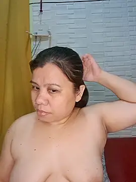 hotlyn45 online show from 02.24.26